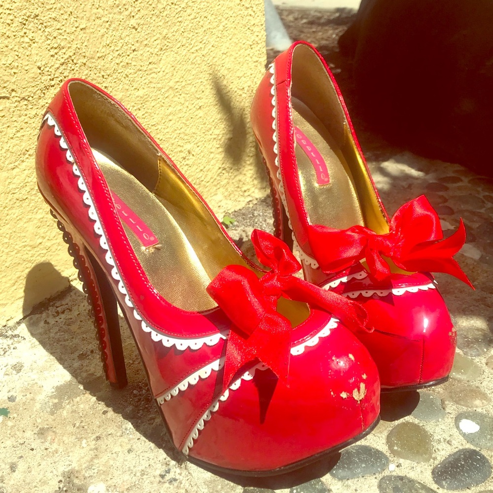 Bordello VINTAGE/PIN-UP red/white heels